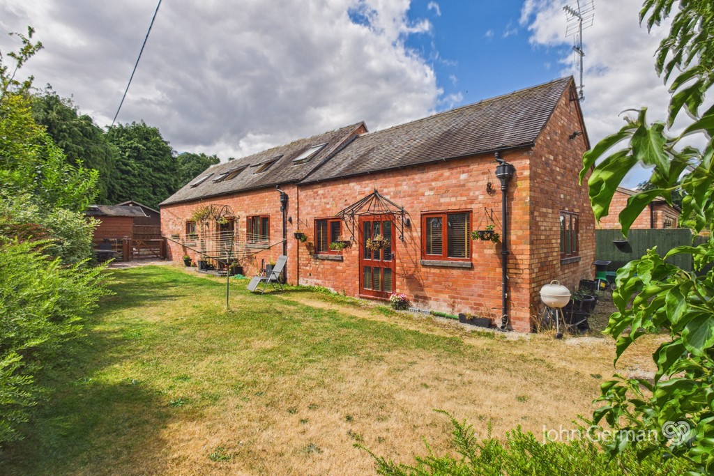 3 bedroom Barn For Sale