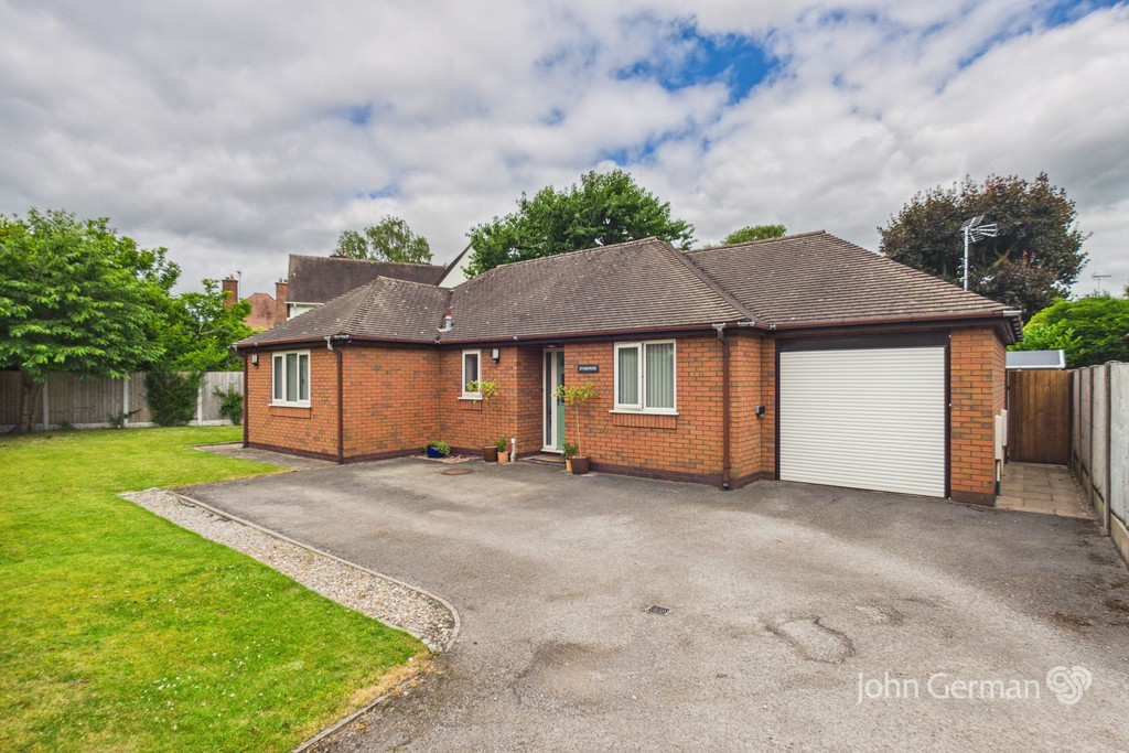 2 bedroom Detached house For Sale