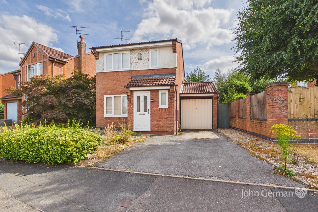 3 bedroom Detached house For Sale