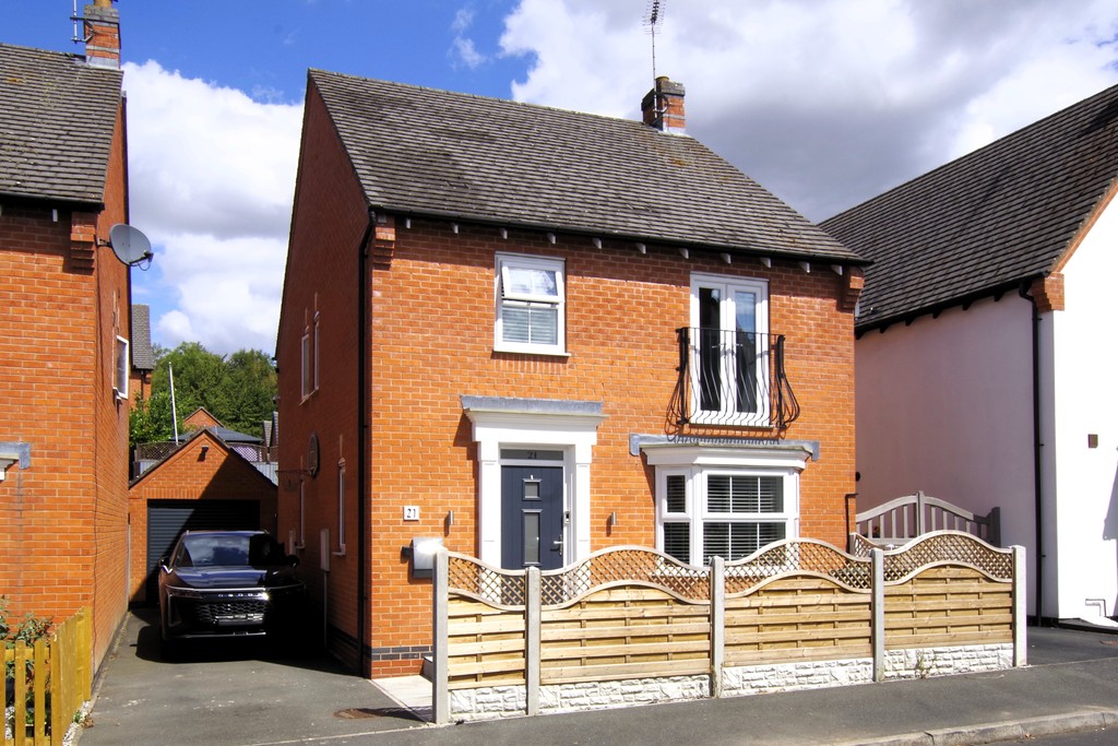 4 bedroom Detached house For Sale