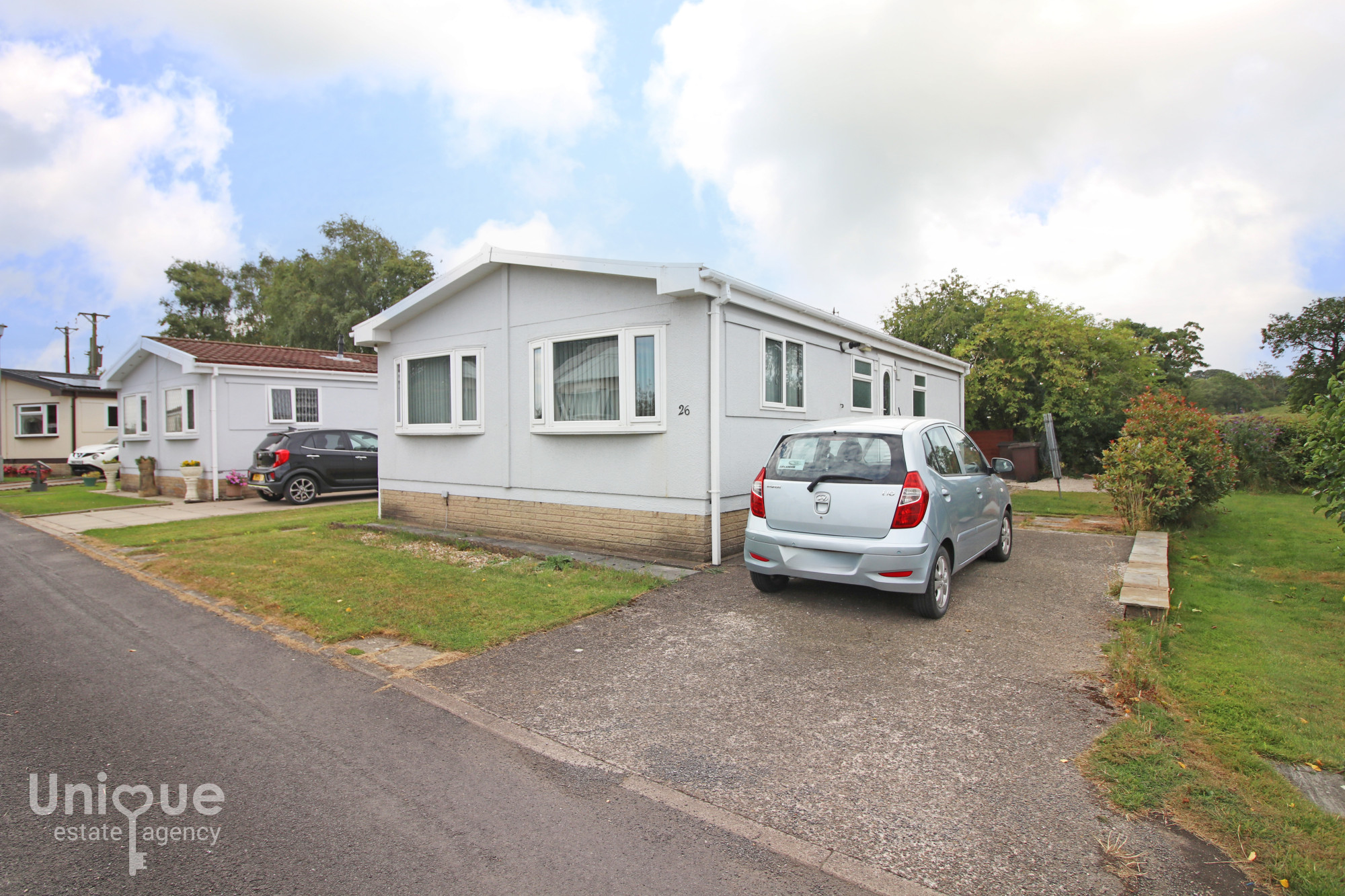 2 bedroom House (unspecified) For Sale