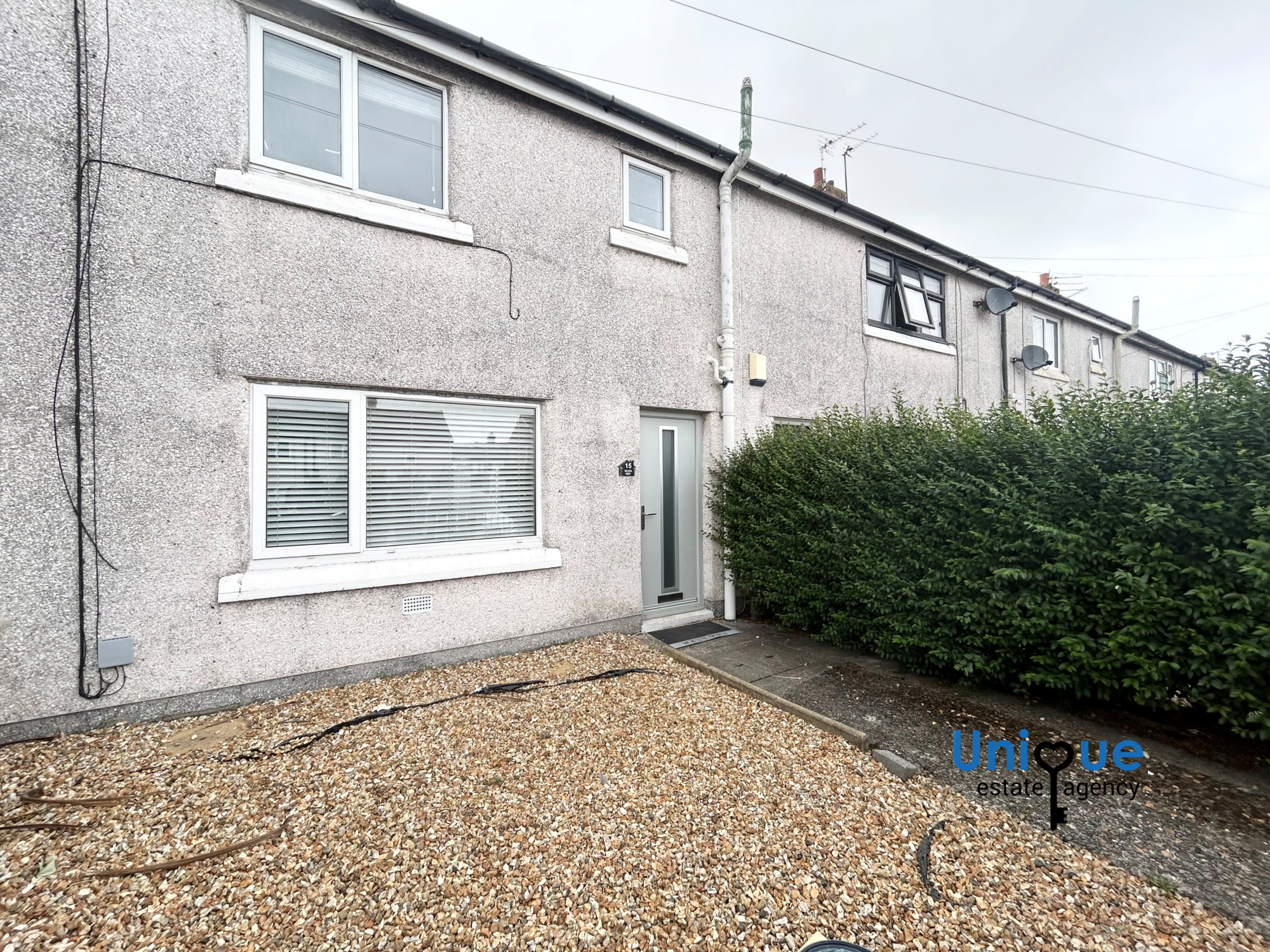 3 bedroom Terraced House To Let
