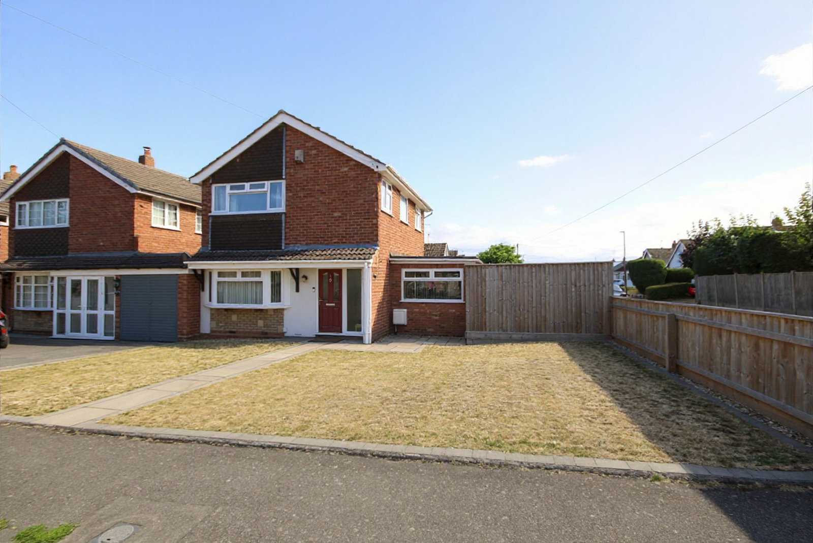 3 bedroom Detached house For Sale