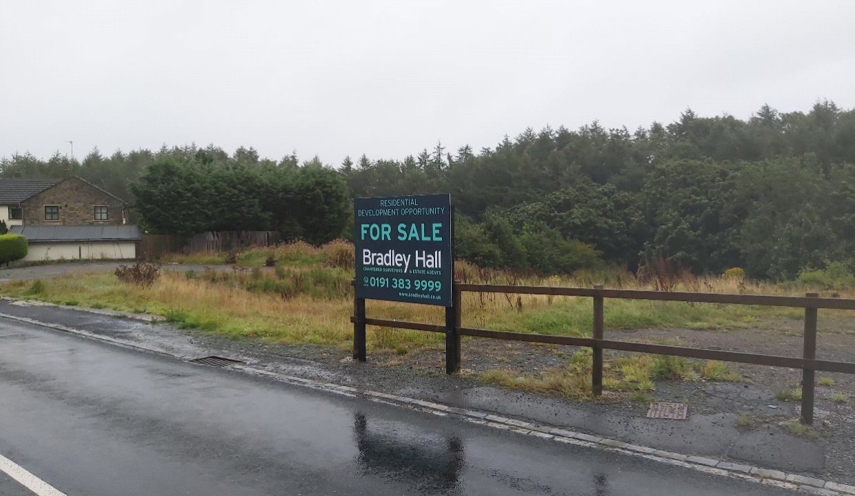 4 bedroom Property For Sale