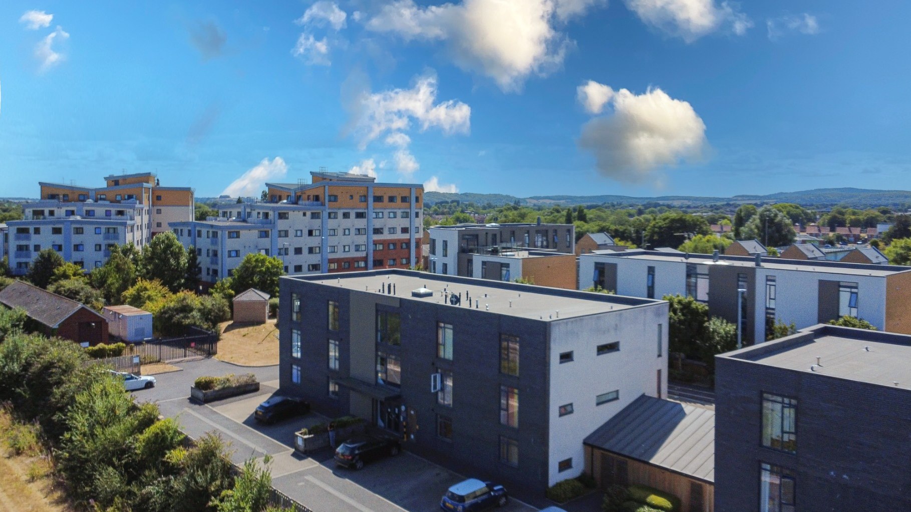 2 bedroom Apartment To Let