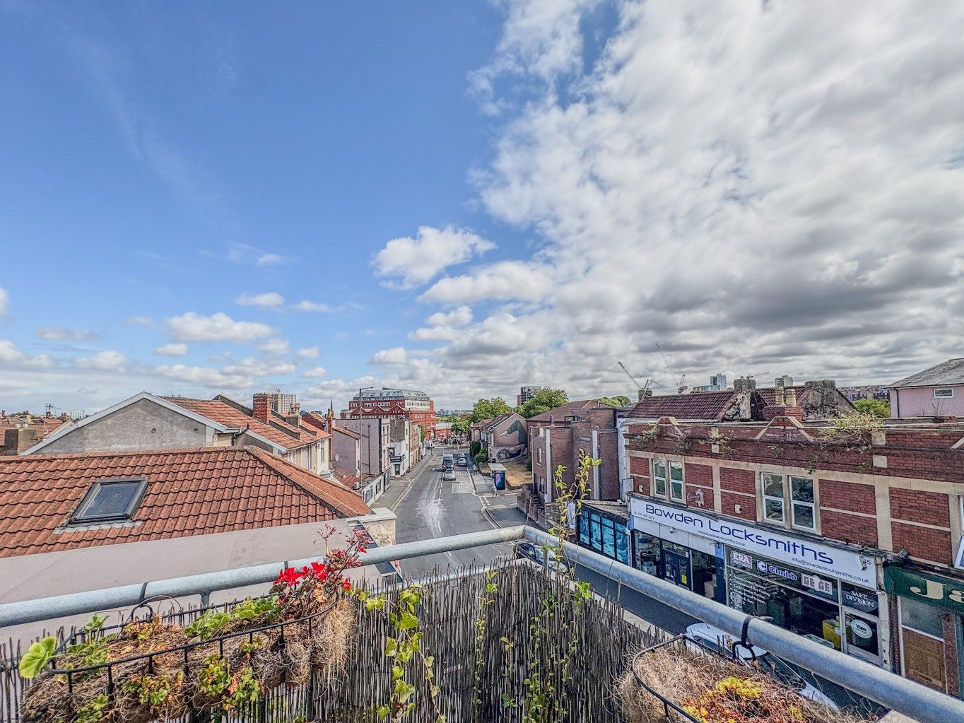 1 bedroom Apartment For Sale