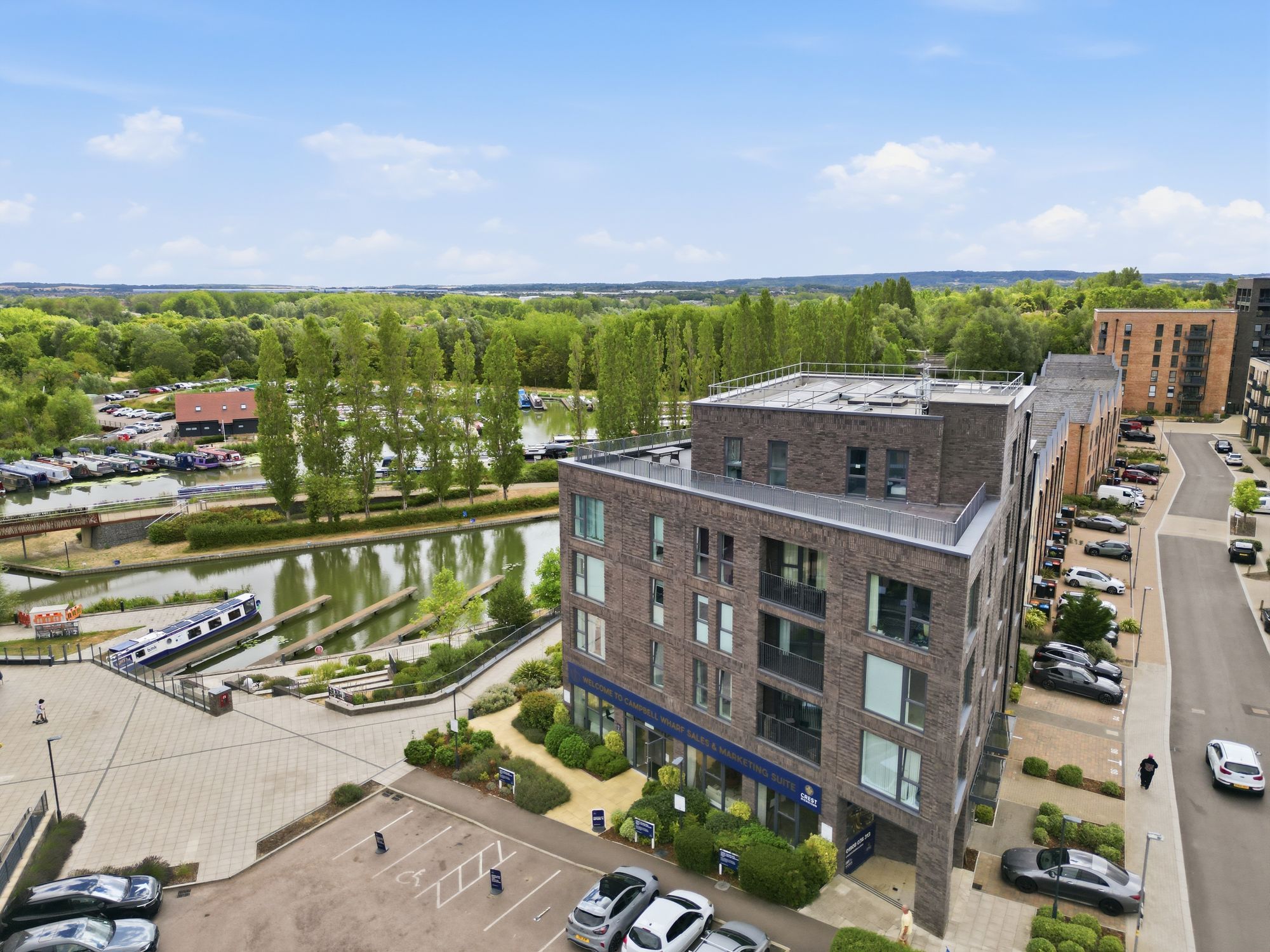 3 bedroom Apartment For Sale