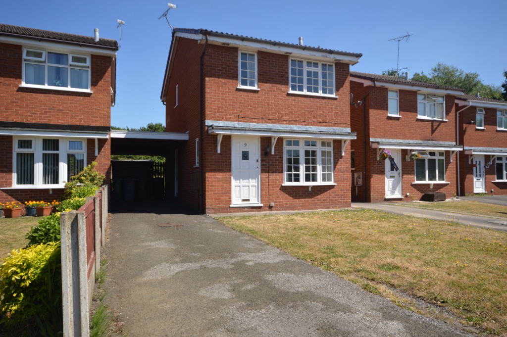 3 bedroom Detached house To Let