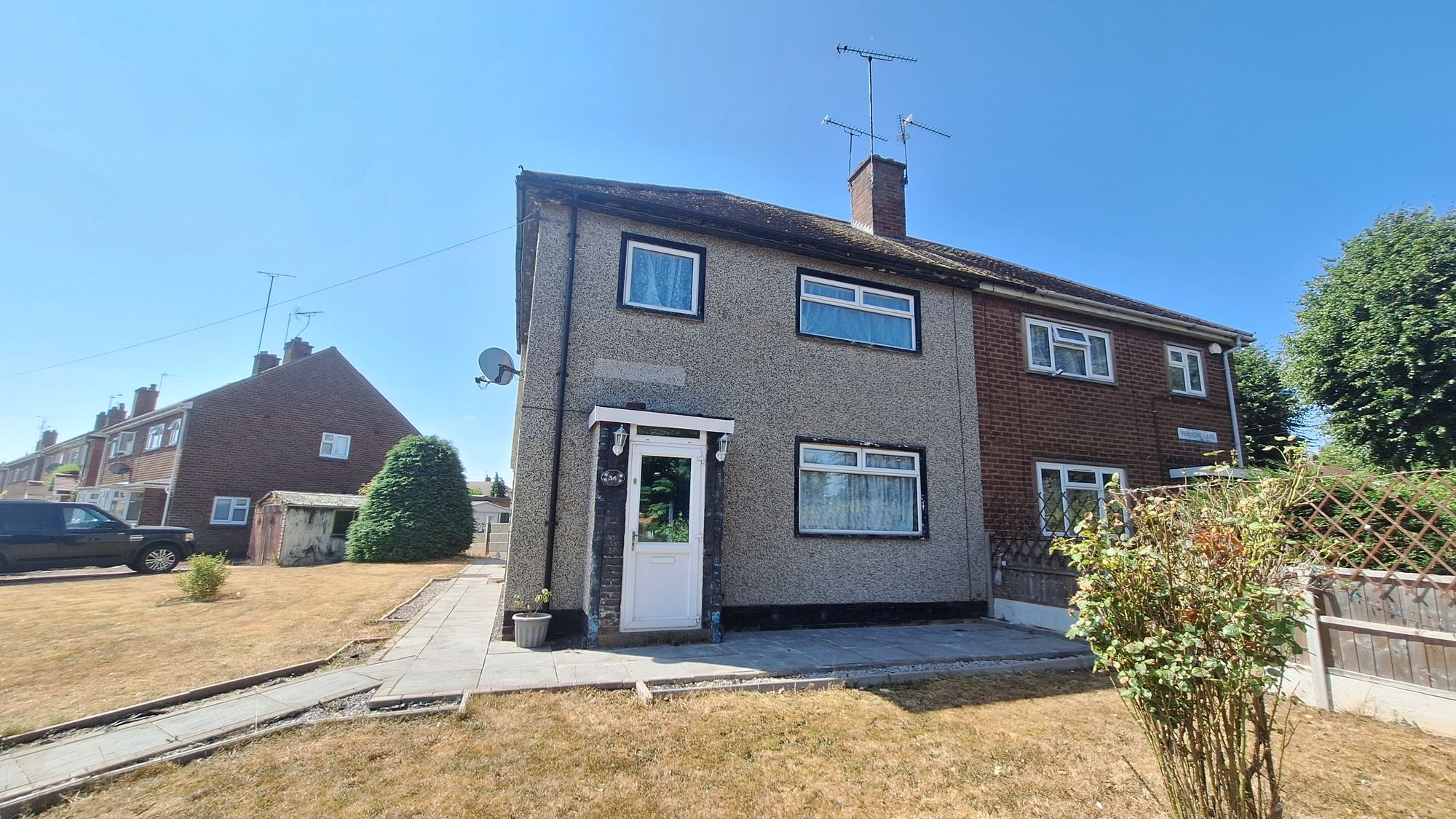 4 bedroom Semi-detached house For Sale