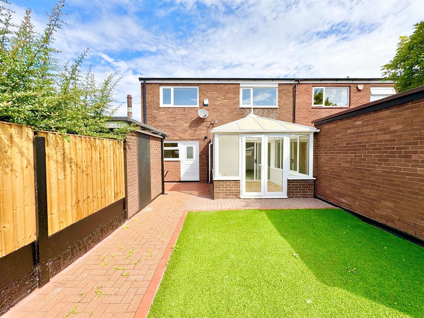 3 bedroom Terraced House Under Offer