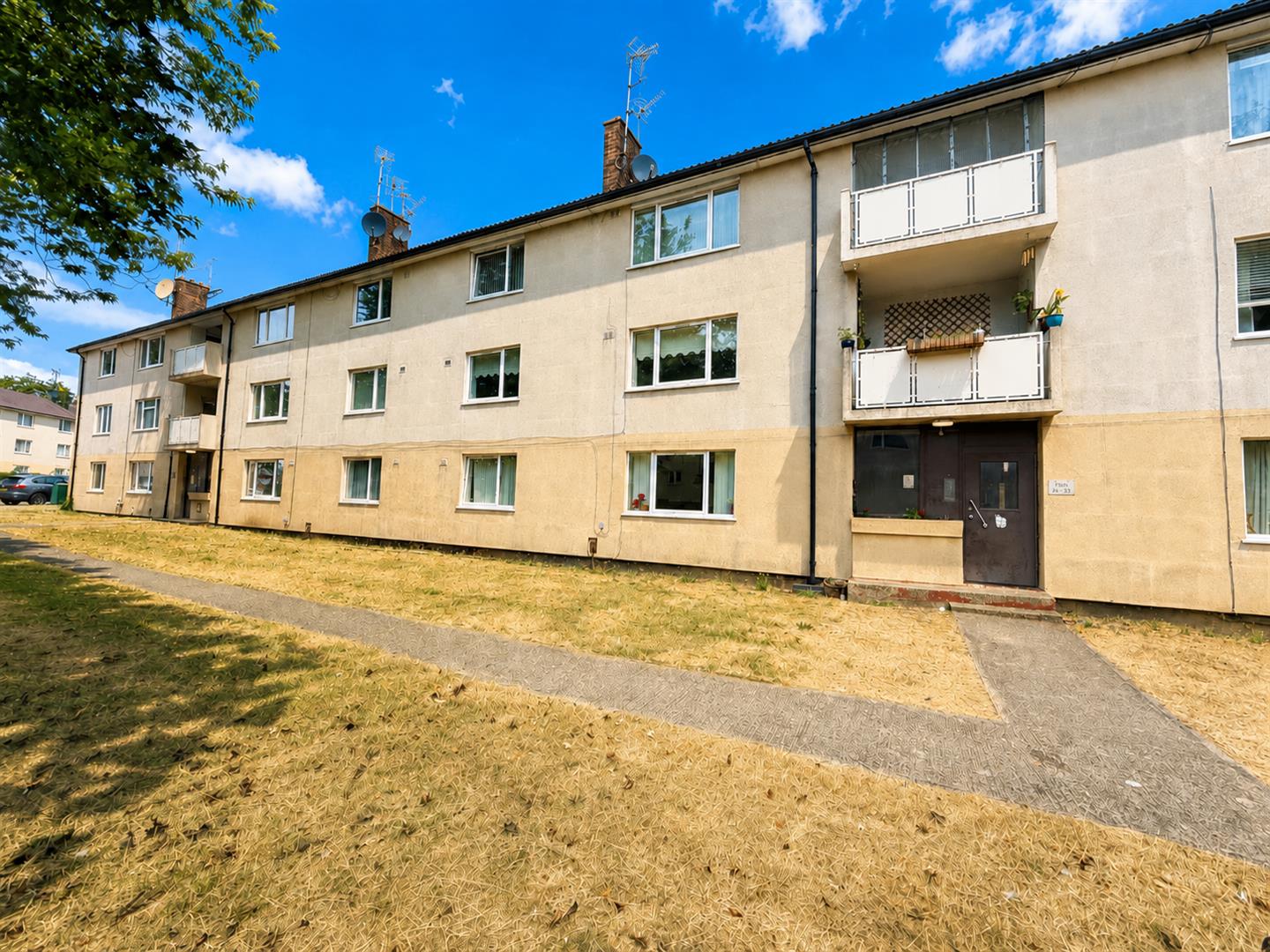 2 bedroom Flat Under Offer