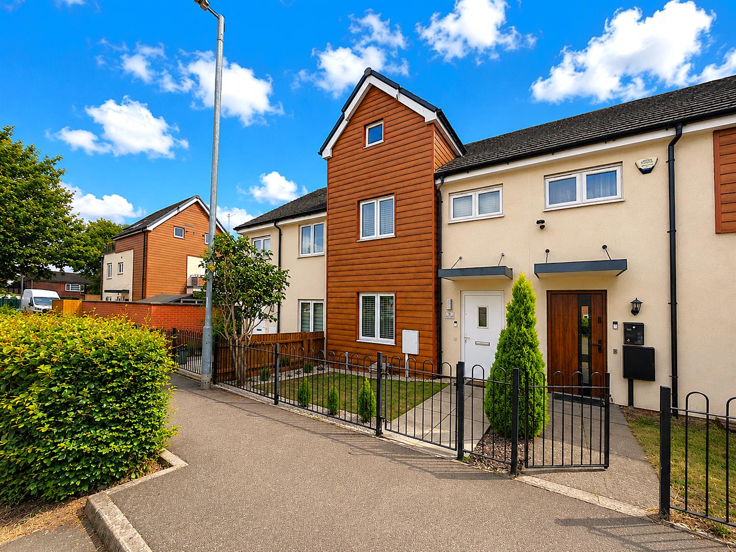 4 bedroom Terraced House Under Offer