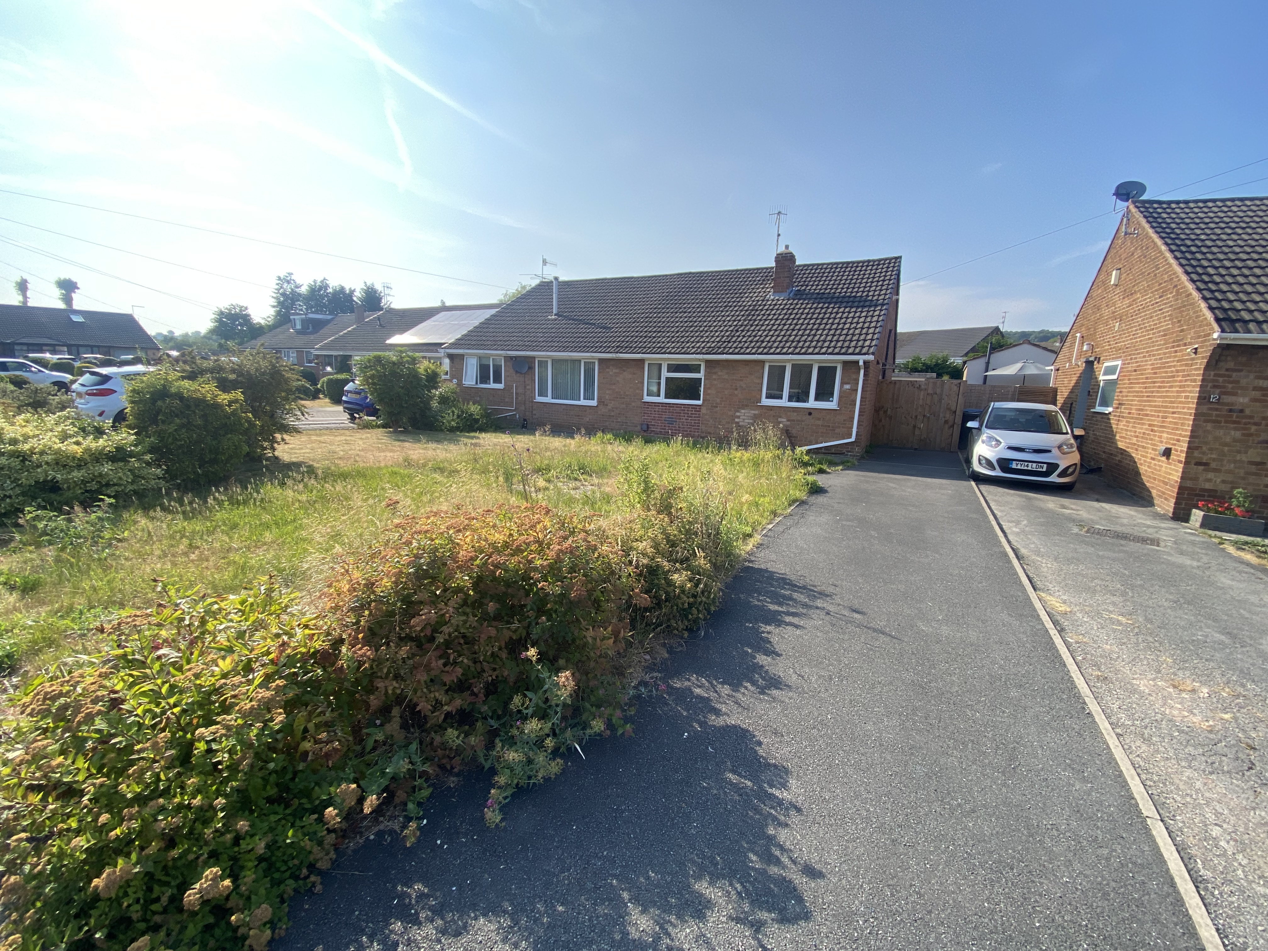  End of terrace house For Sale
