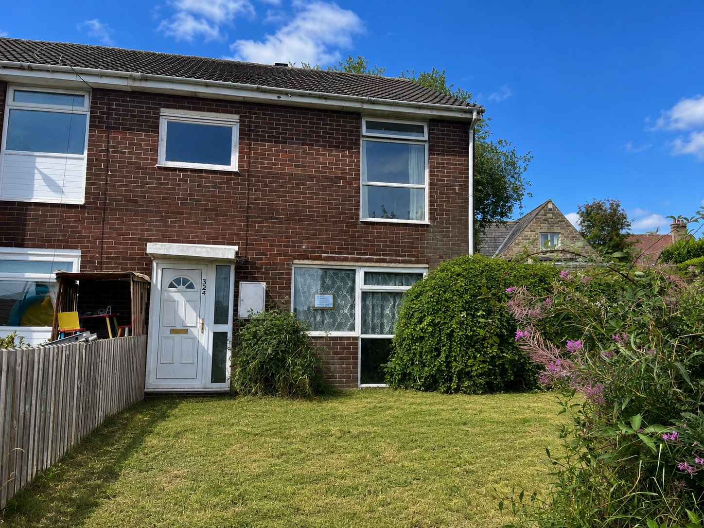 3 bedroom End of terrace house For Sale