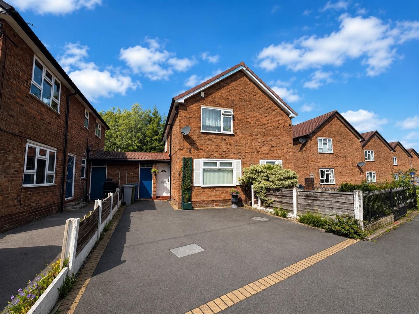 2 bedroom Apartment Under Offer