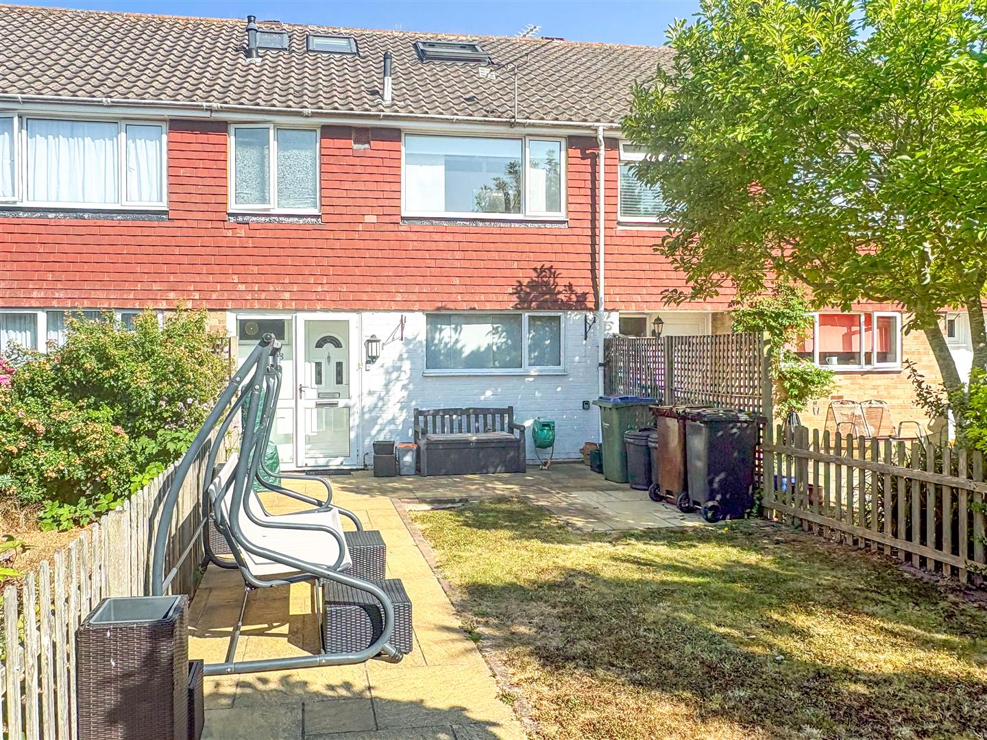 4 bedroom Terraced House For Sale