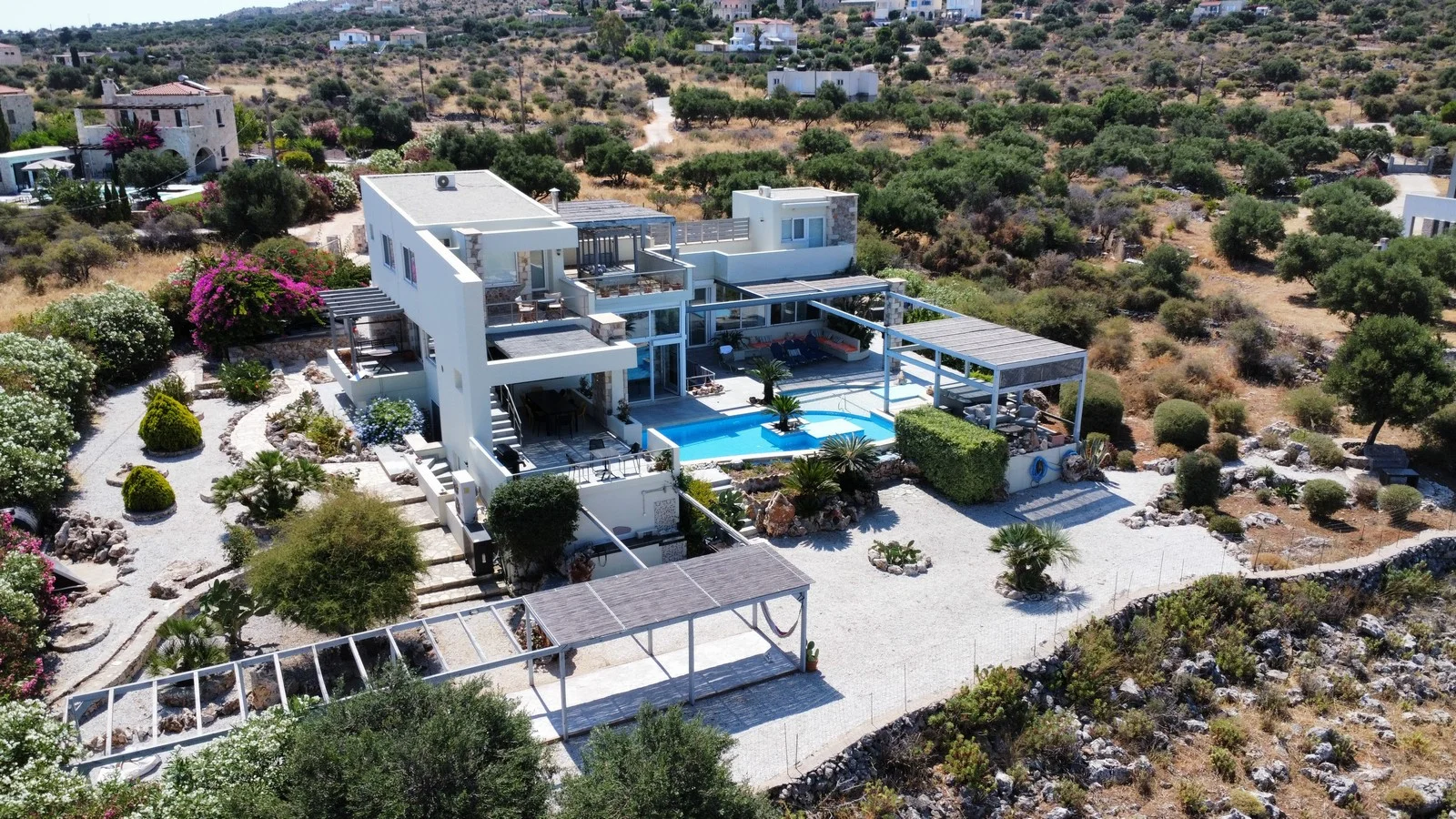5 bedroom Villa For Sale