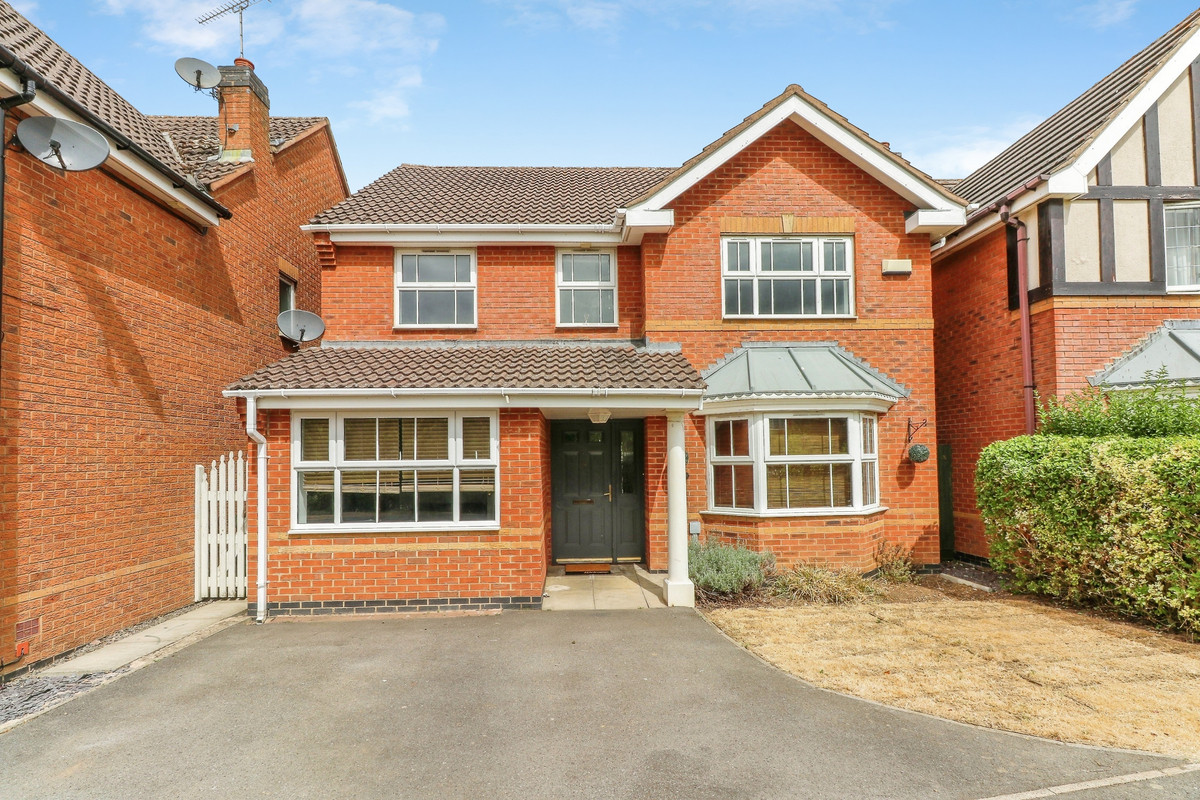 4 bedroom Detached house For Sale