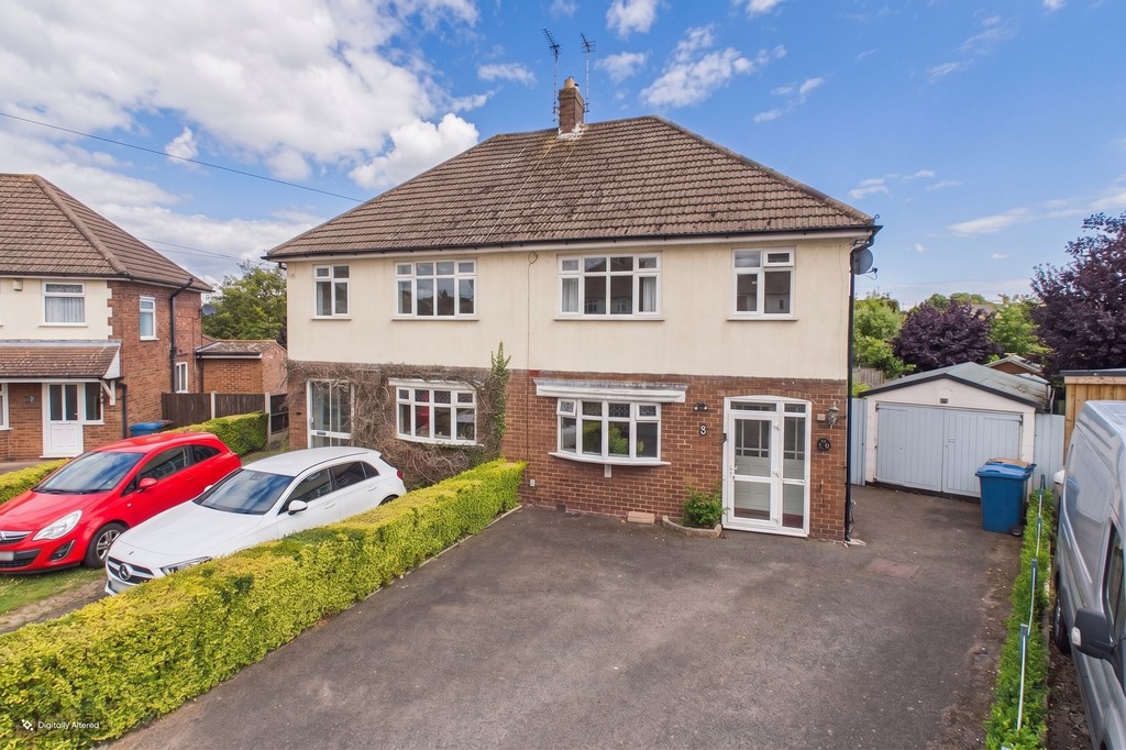 3 bedroom Semi-detached house For Sale