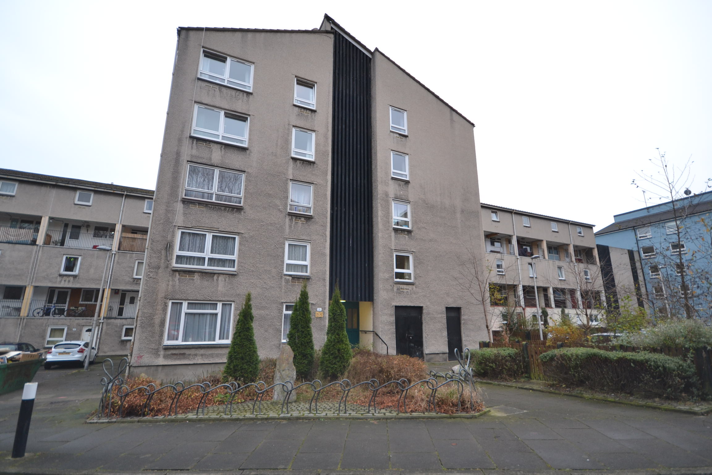 1 bedroom Flat To Let