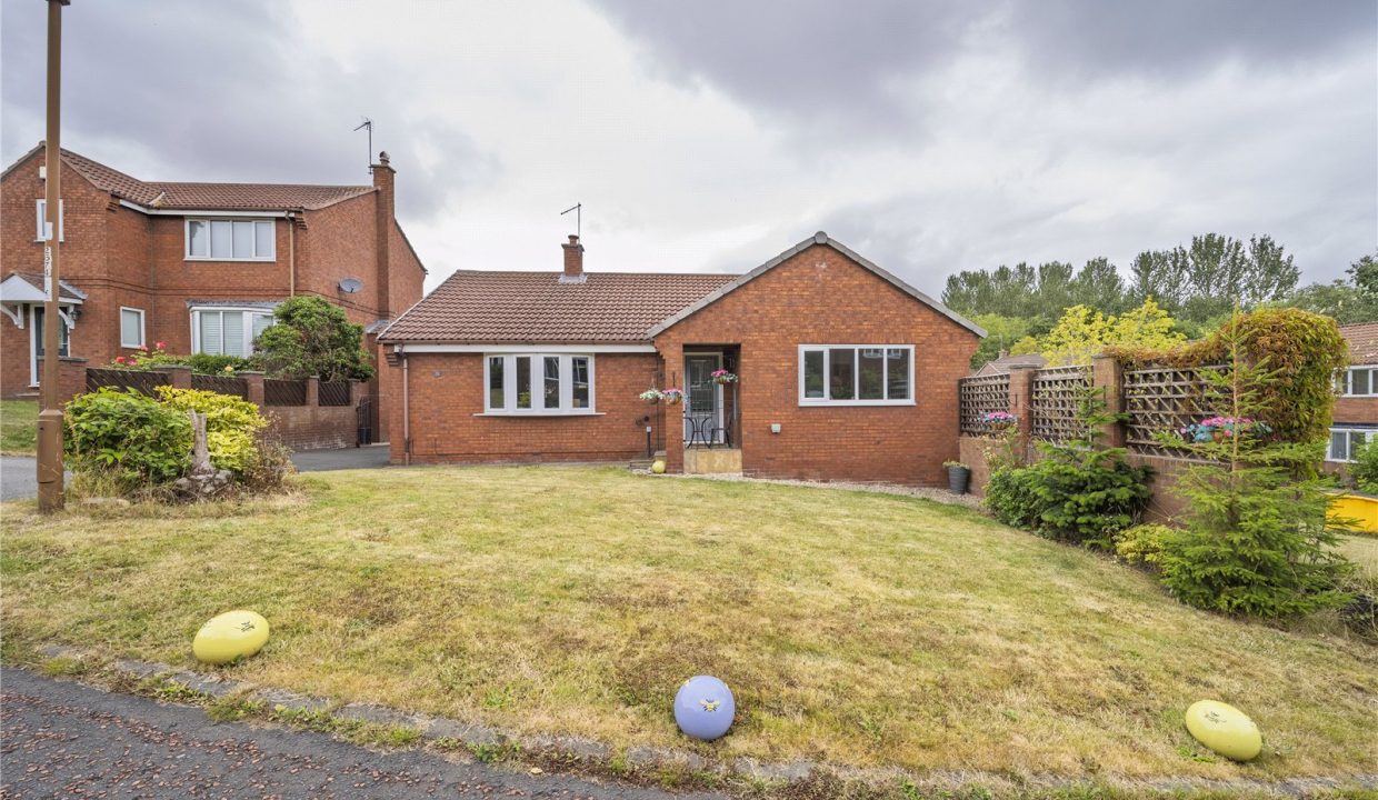  Detached bungalow For Sale