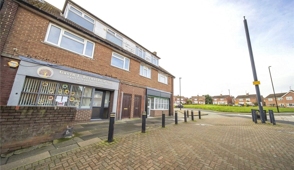  Flat To Let
