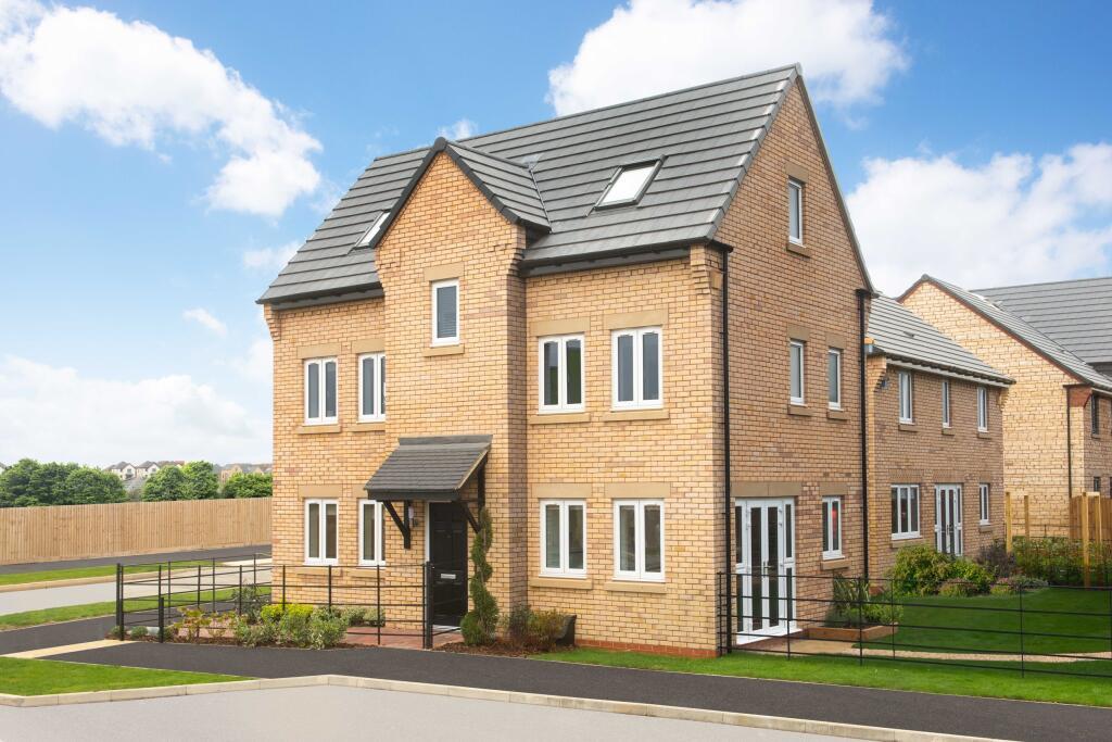 4 bedroom Semi-detached house For Sale