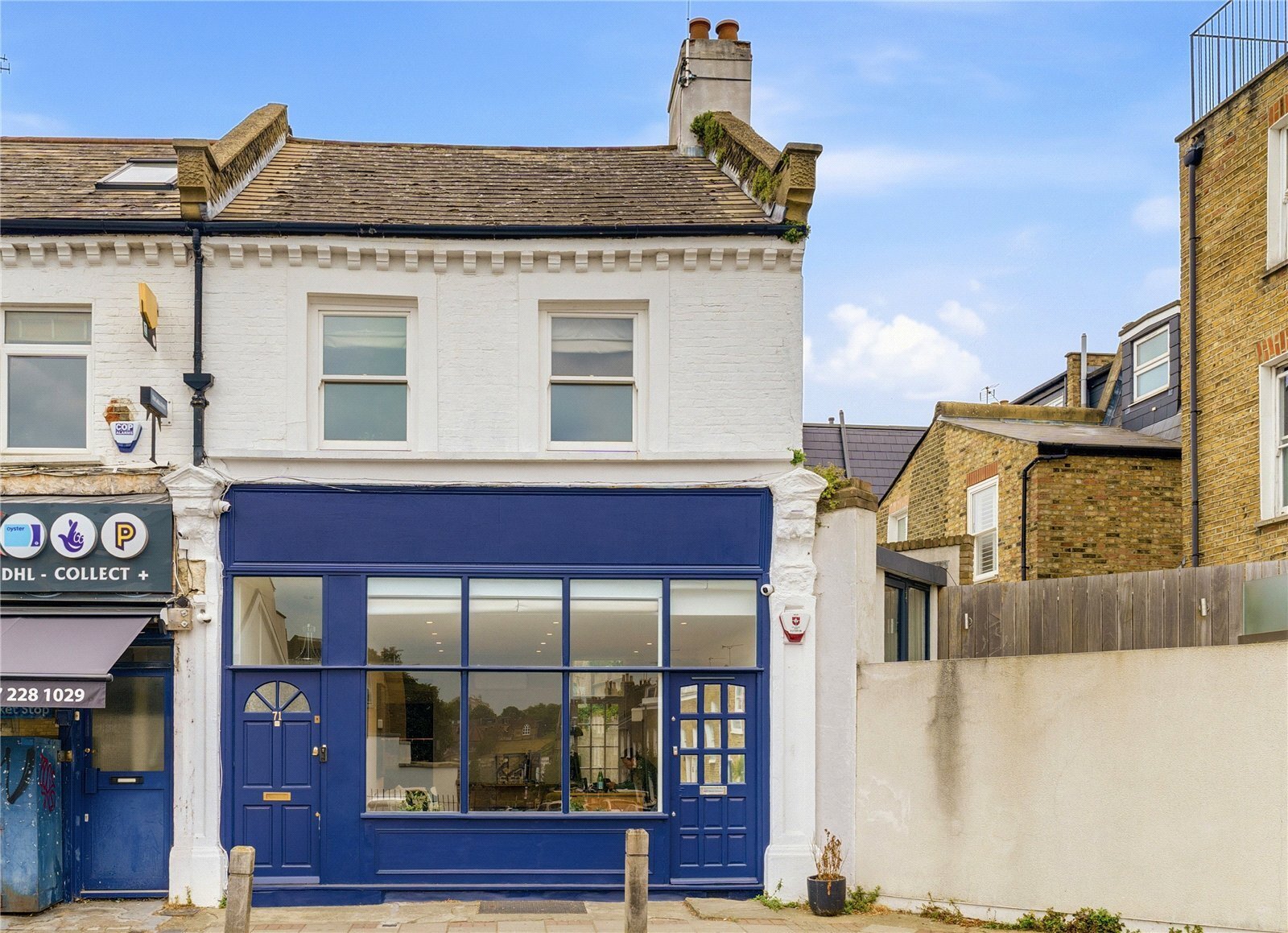 2 bedroom Flat For Sale