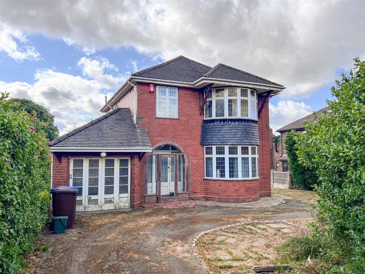 3 bedroom Link detached house For Sale