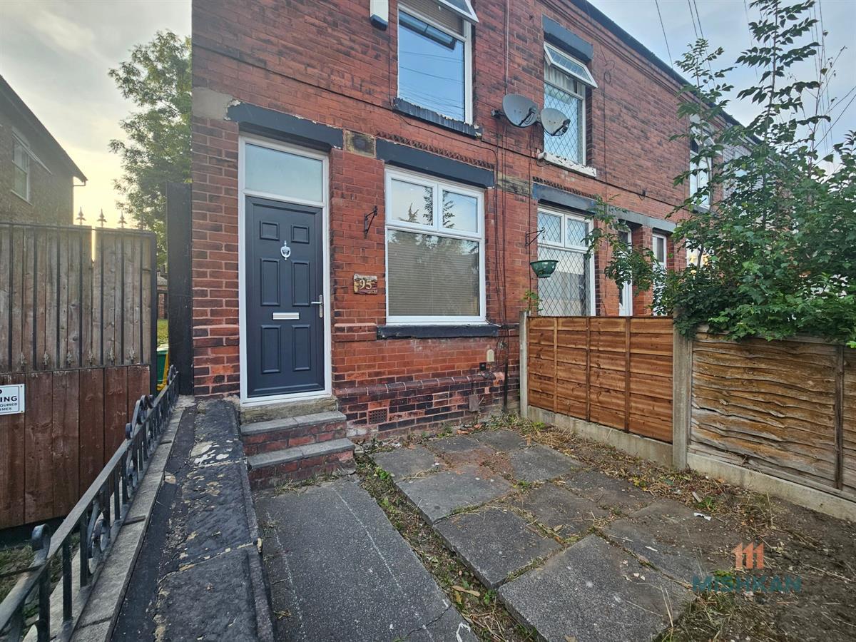 2 bedroom Semi-detached house Let