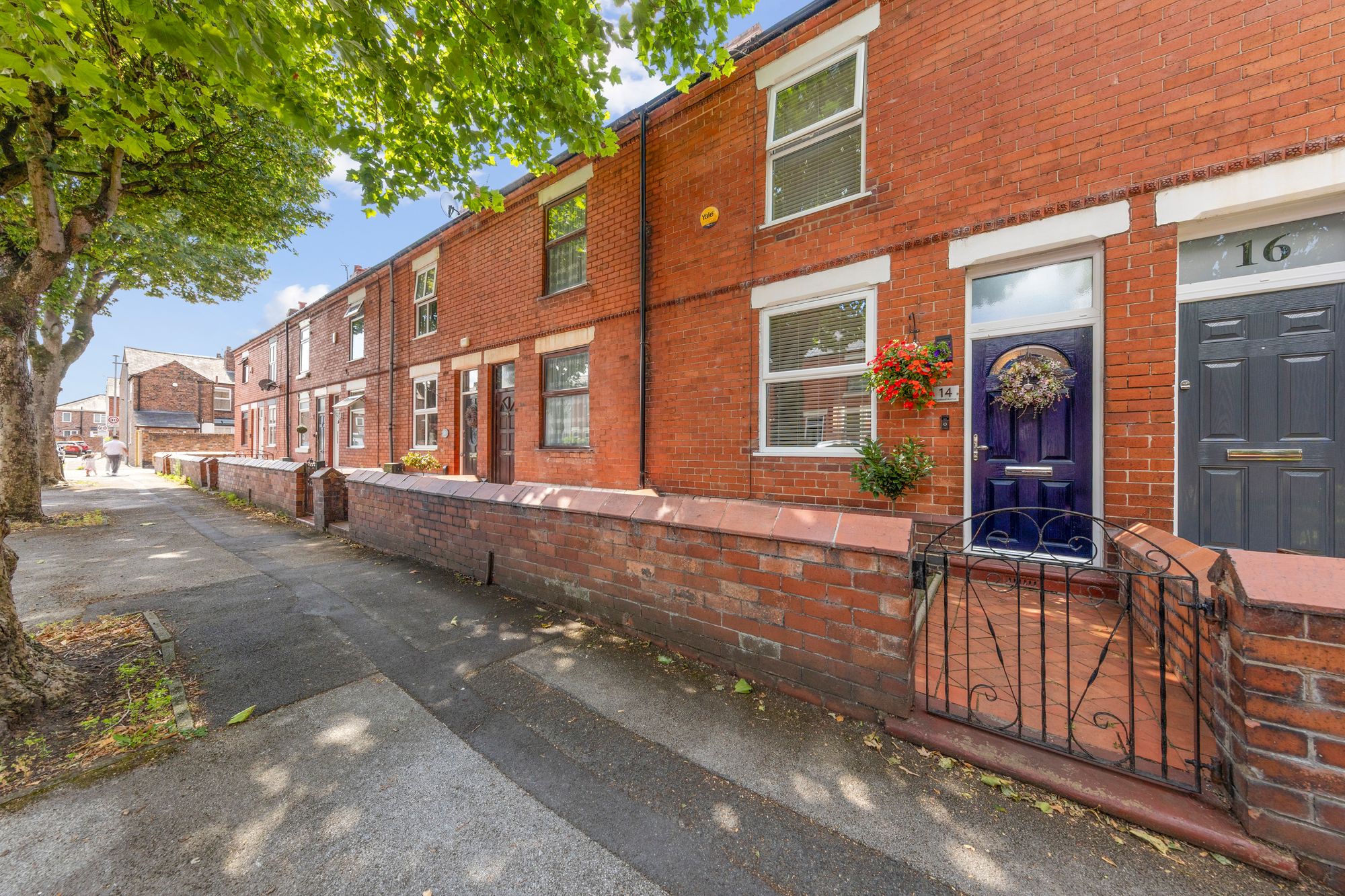 2 bedroom Terraced House Under Offer