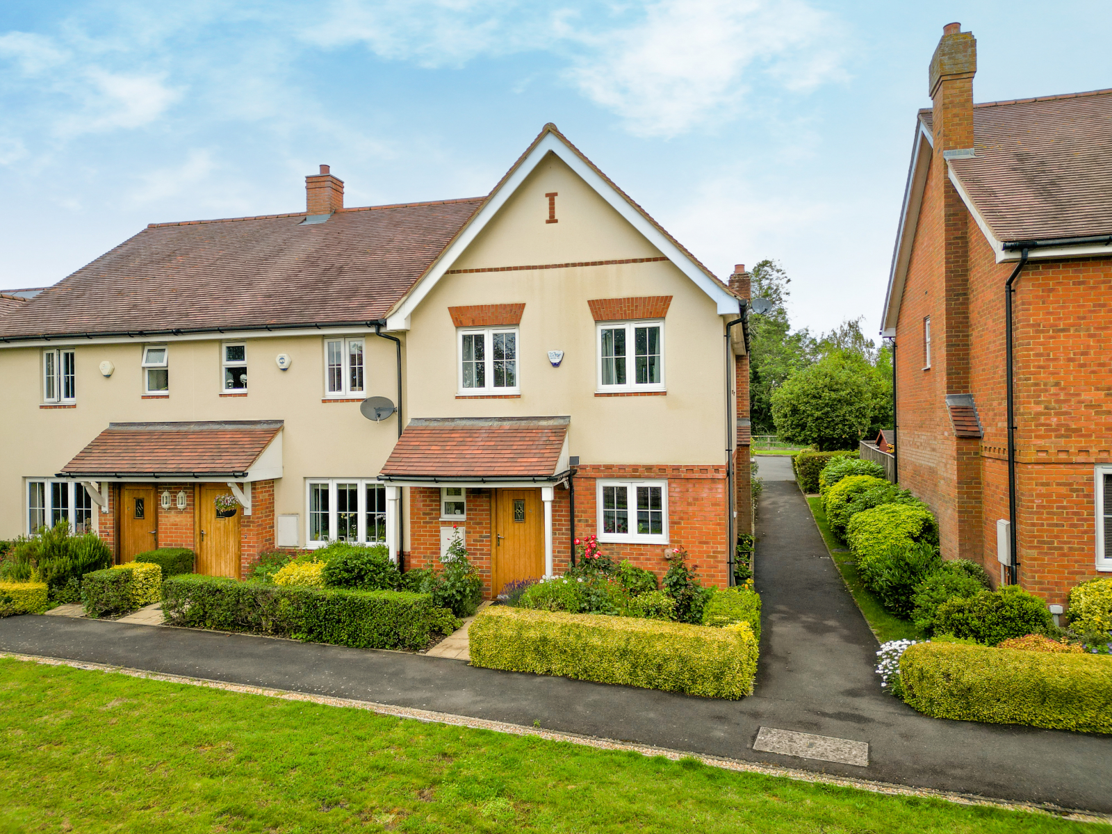 3 bedroom End of terrace house For Sale