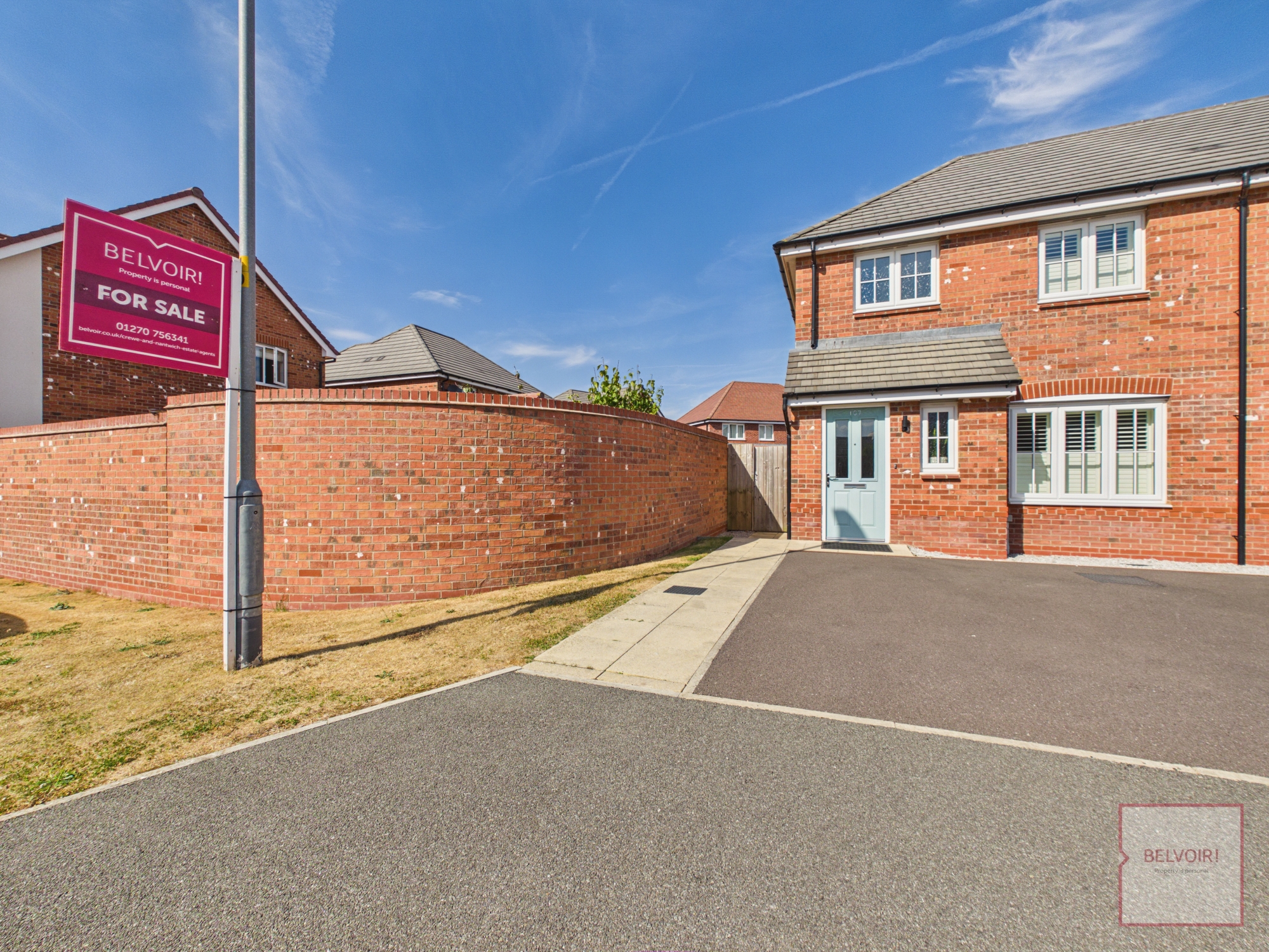 3 bedroom Semi-detached house For Sale
