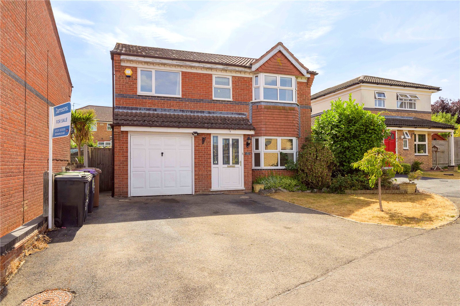 4 bedroom Detached house Under Offer