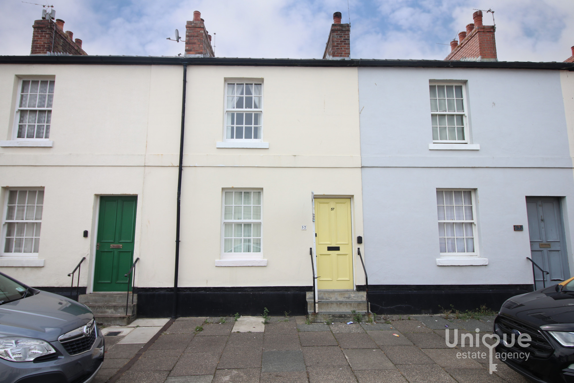 2 bedroom Terraced House Under Offer