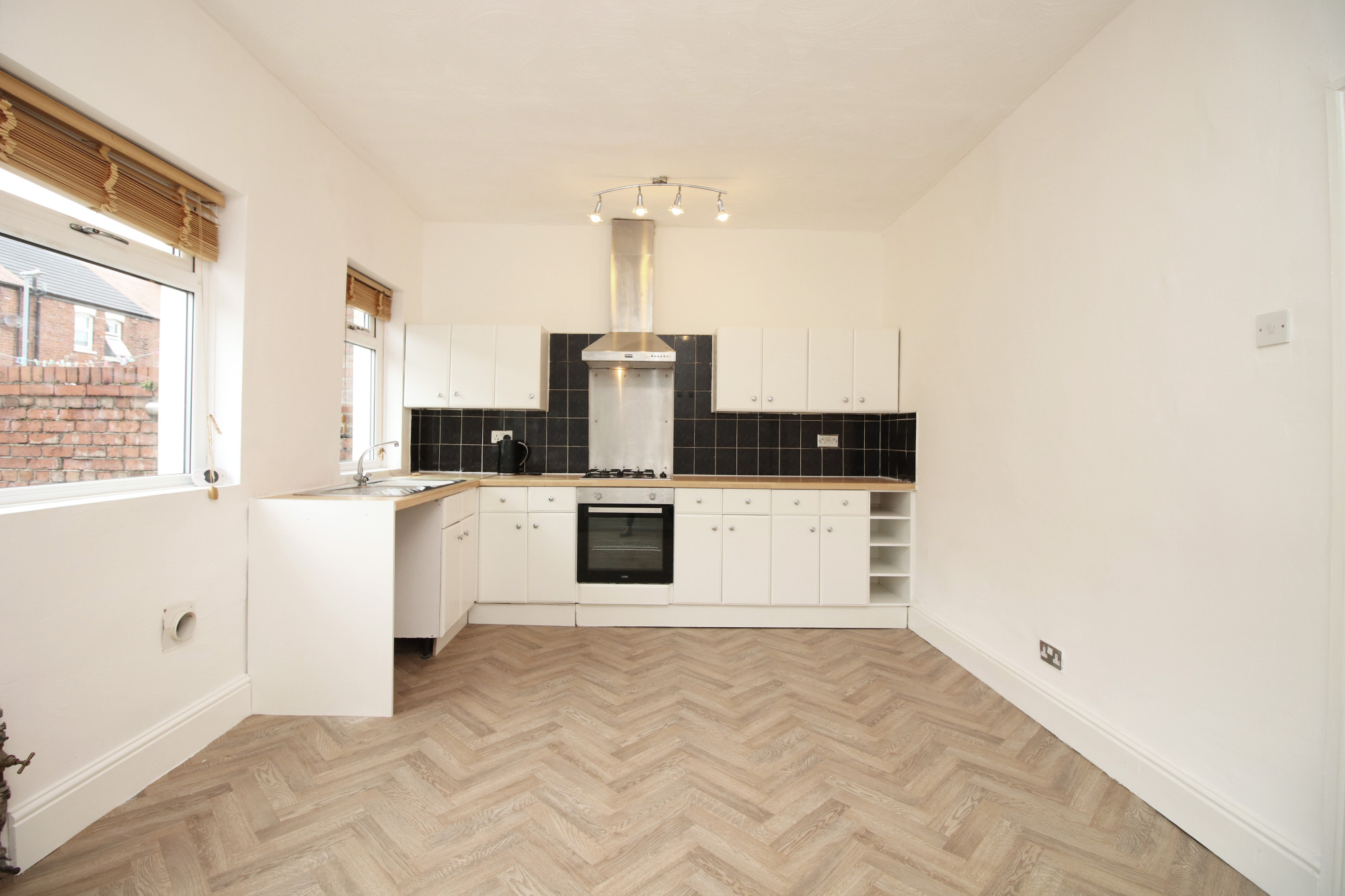 2 bedroom Terraced House Under Offer