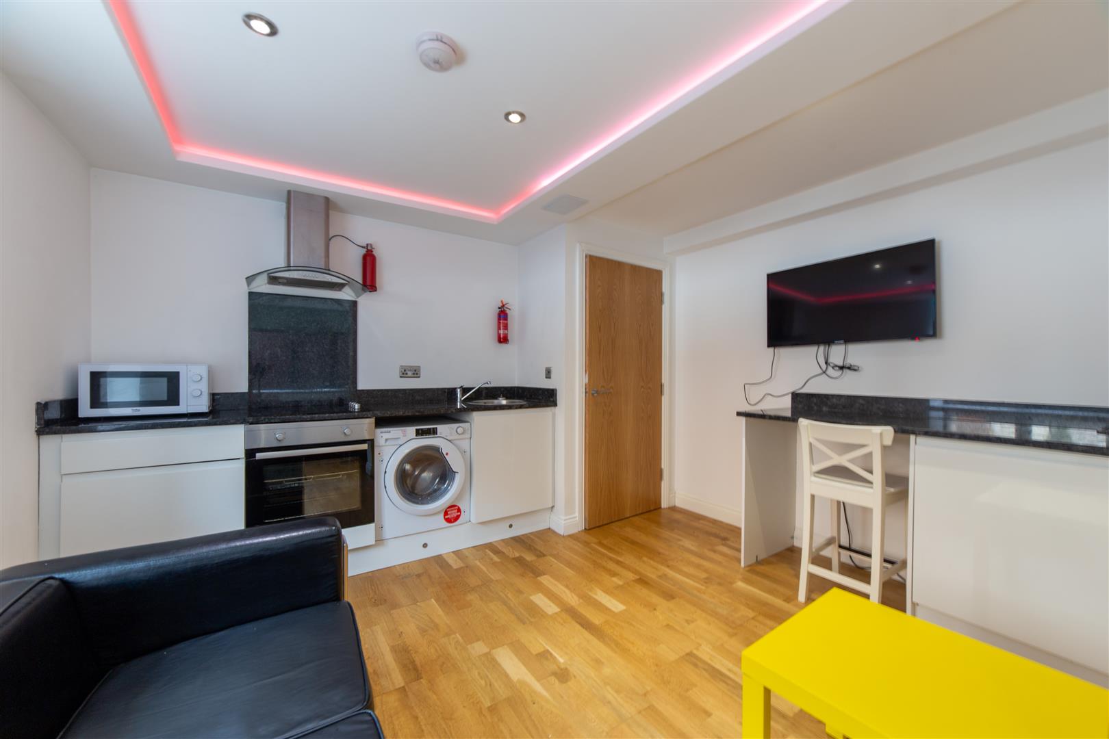 1 bedroom Apartment Let