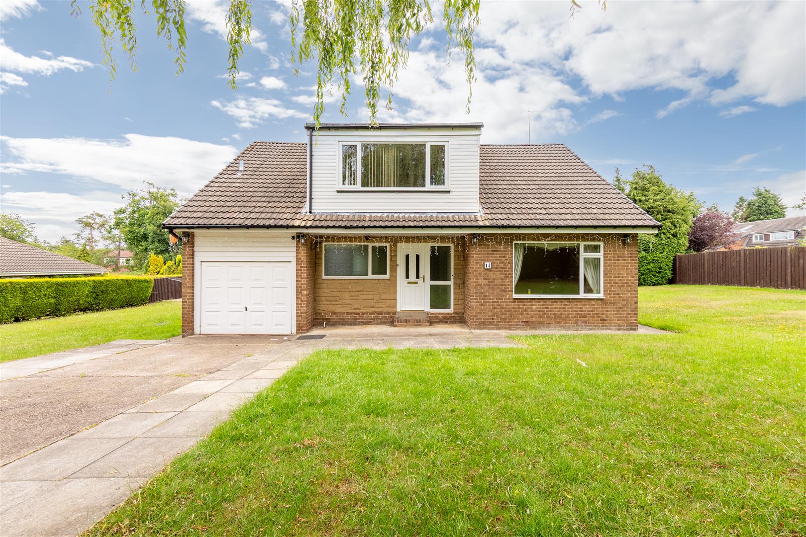 4 bedroom Detached house Under Offer