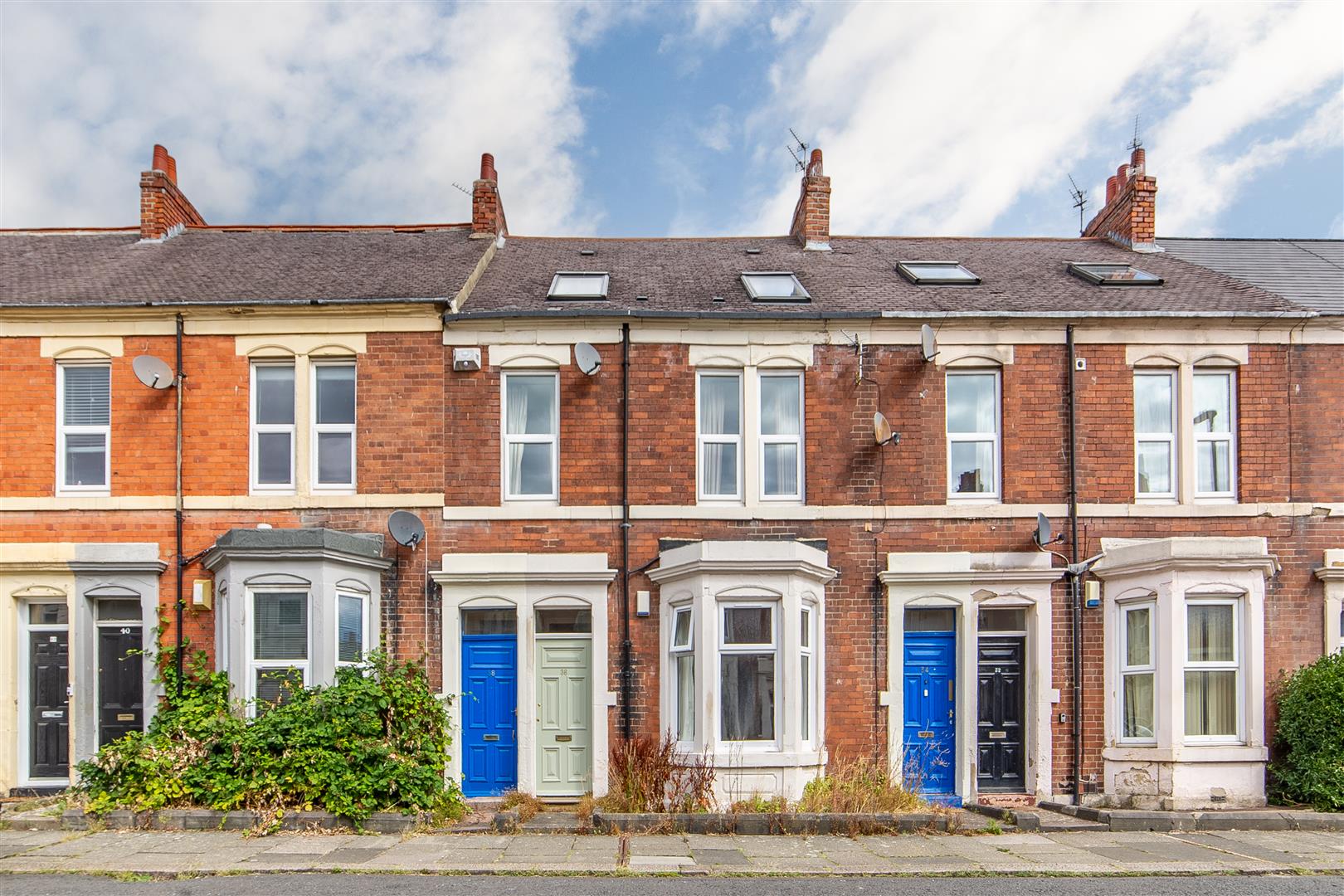 2 bedroom Flat To Let
