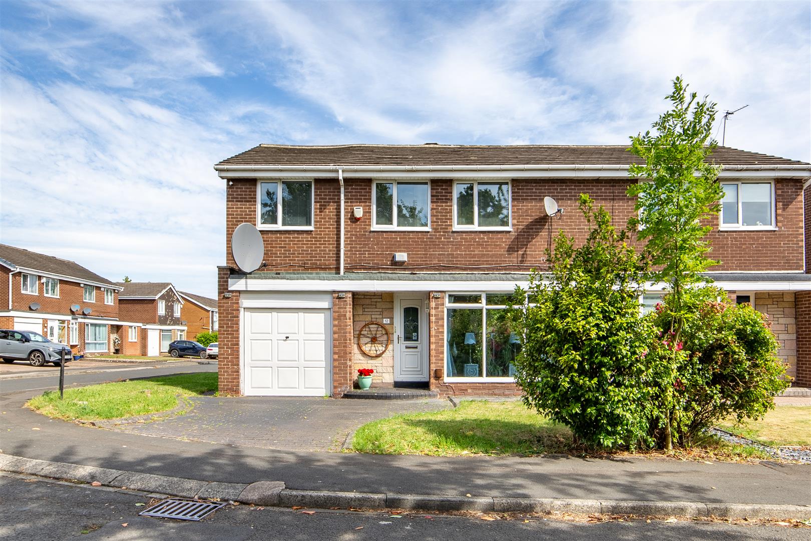 4 bedroom Semi-detached house For Sale