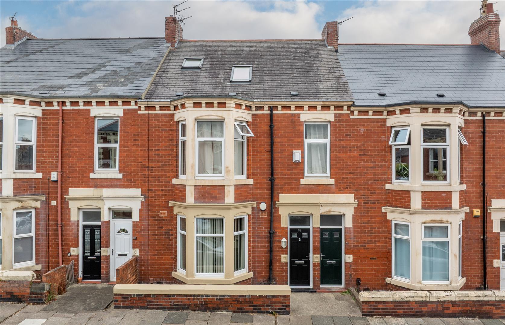 2 bedroom Flat Under Offer