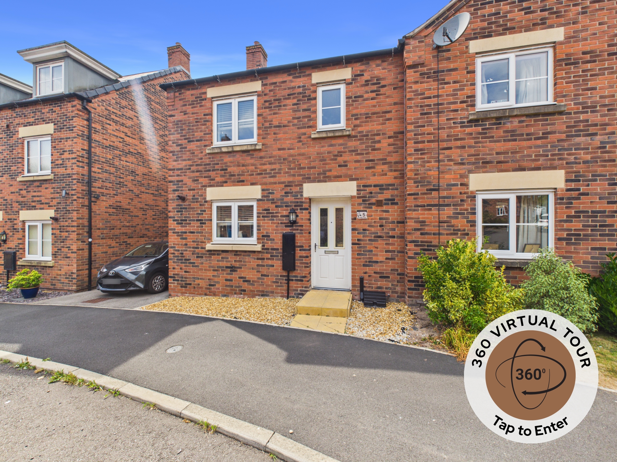 3 bedroom Semi-detached house For Sale