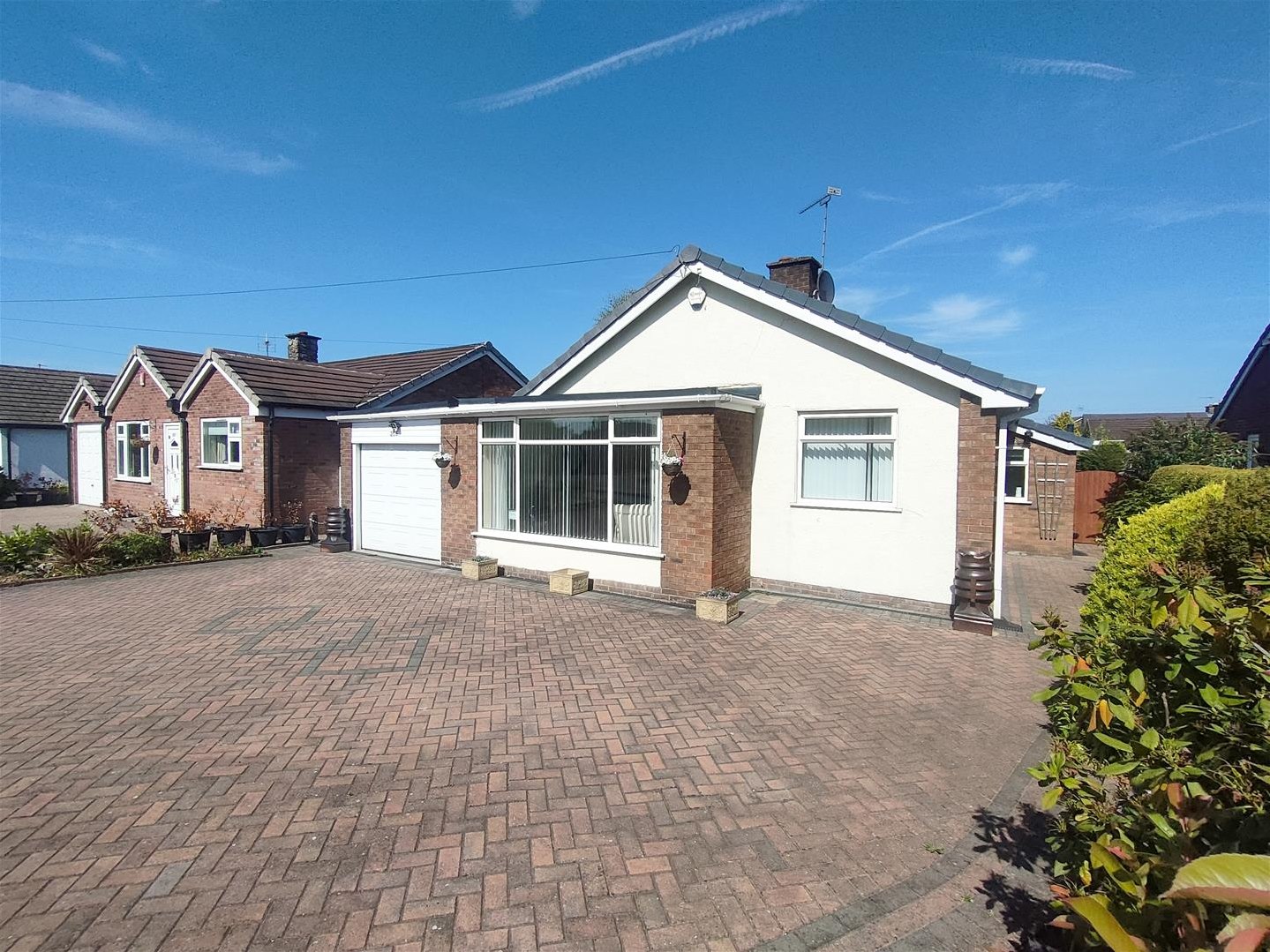 2 bedroom House (unspecified) For Sale