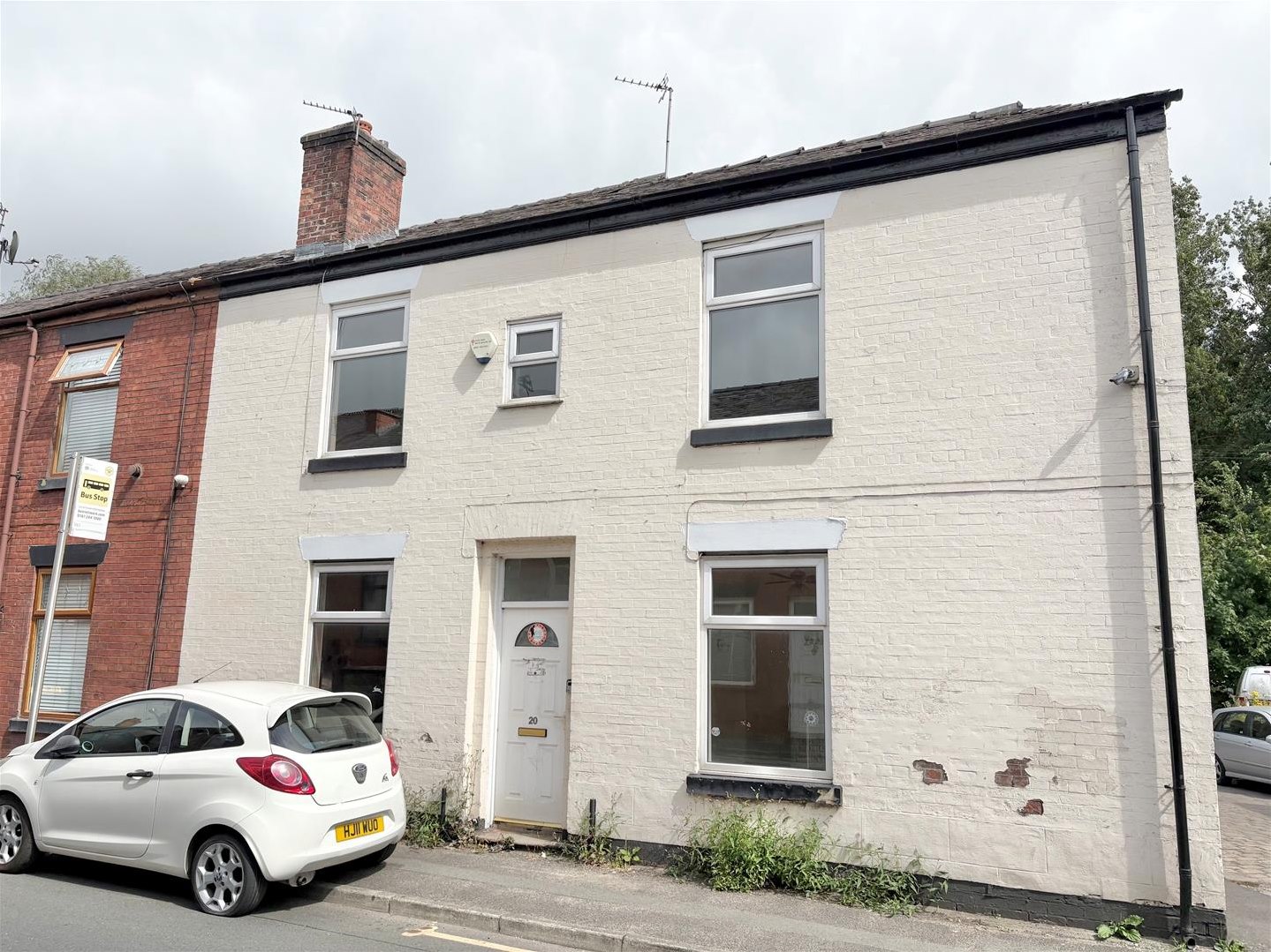 3 bedroom End of terrace house Under Offer