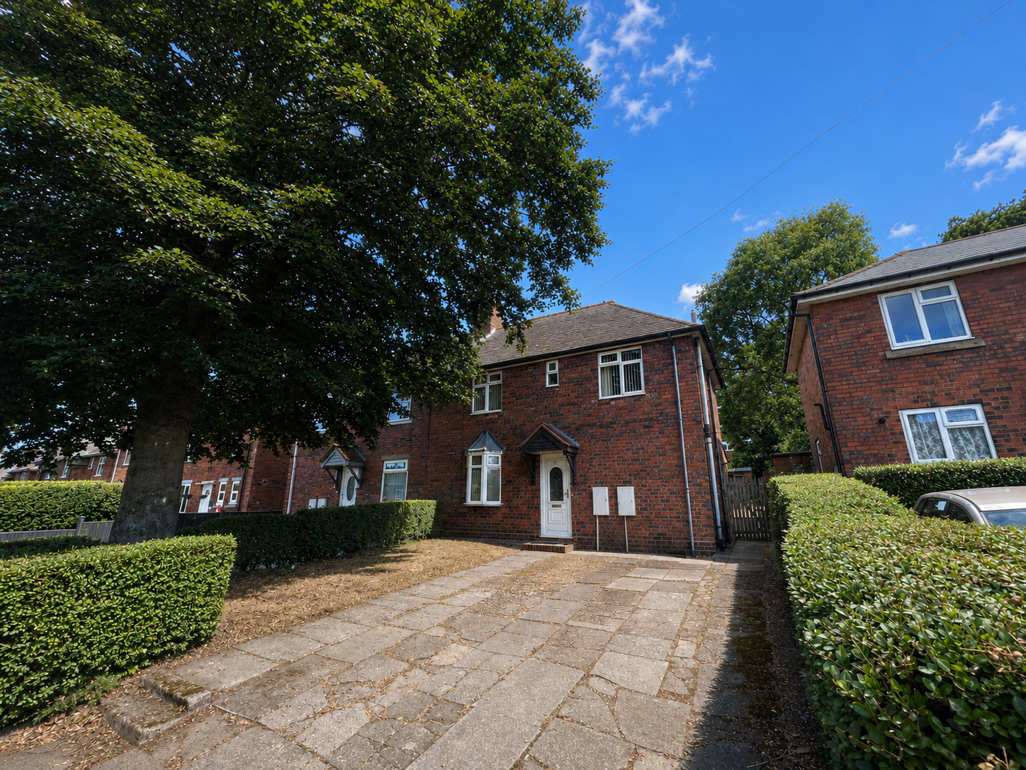 3 bedroom Semi-detached house For Sale