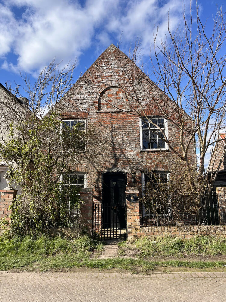  Detached house For Sale