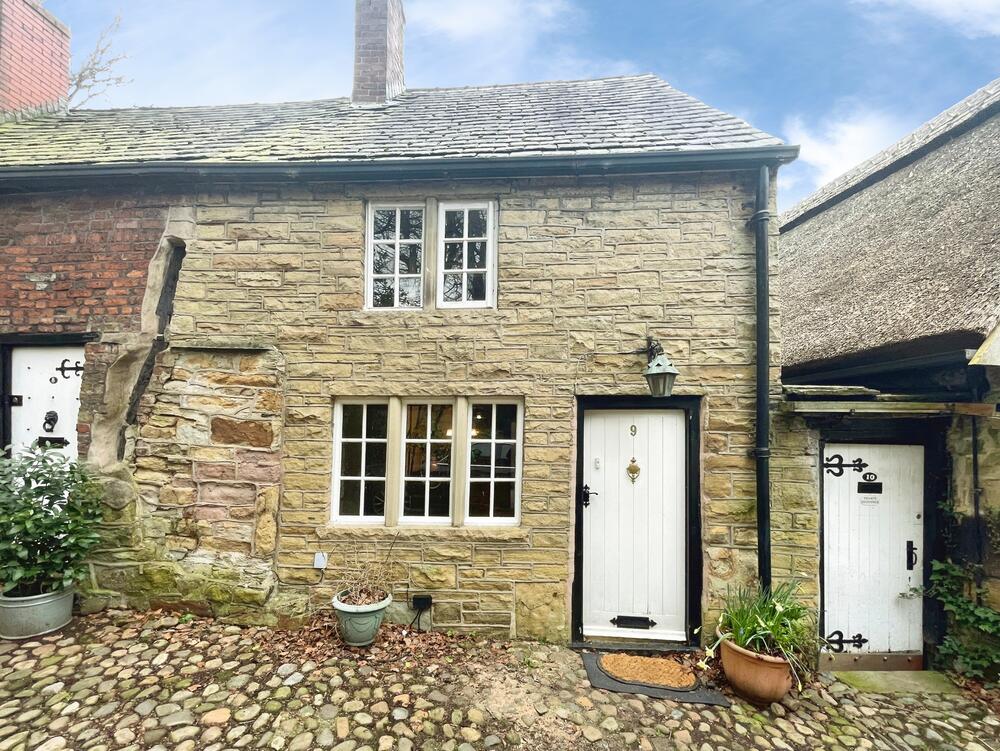 2 bedroom Cottage For Sale