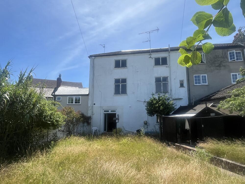 4 bedroom Semi-detached house For Sale