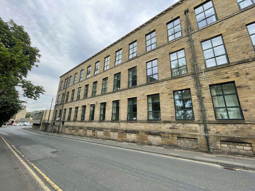 1 bedroom Flat For Sale
