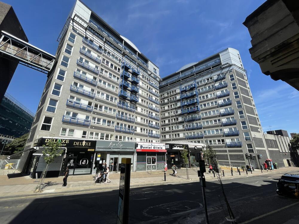 1 bedroom Flat For Sale